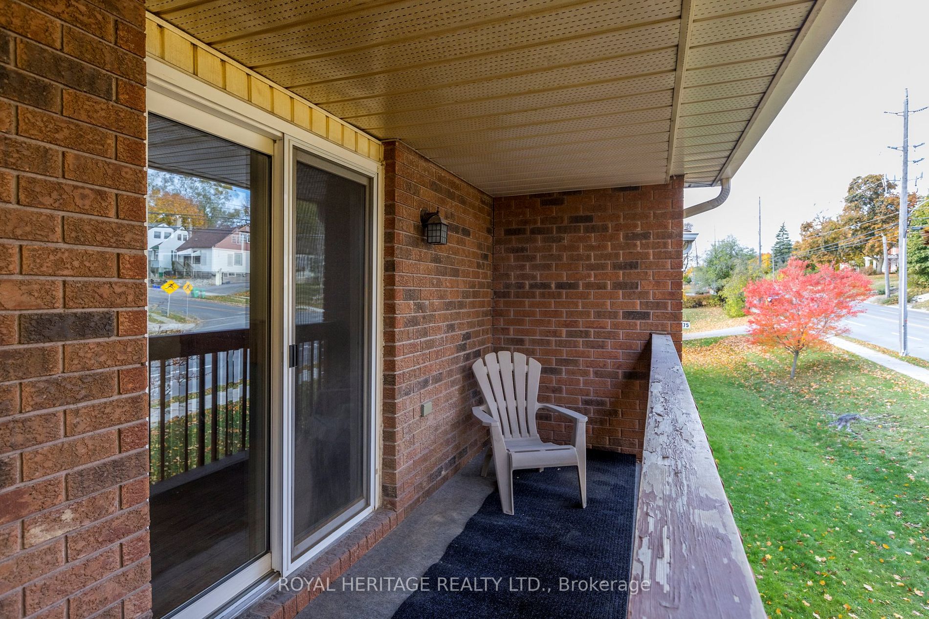 475 Parkhill Rd, #220