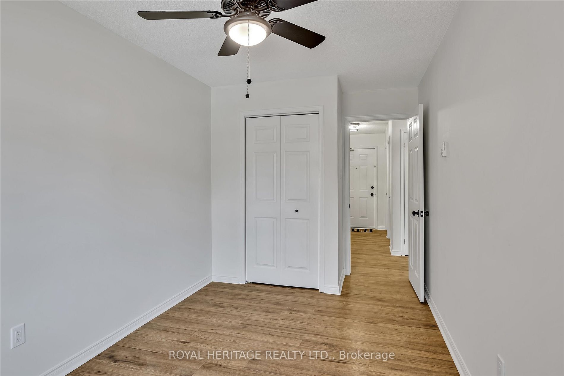 475 Parkhill Rd, #220