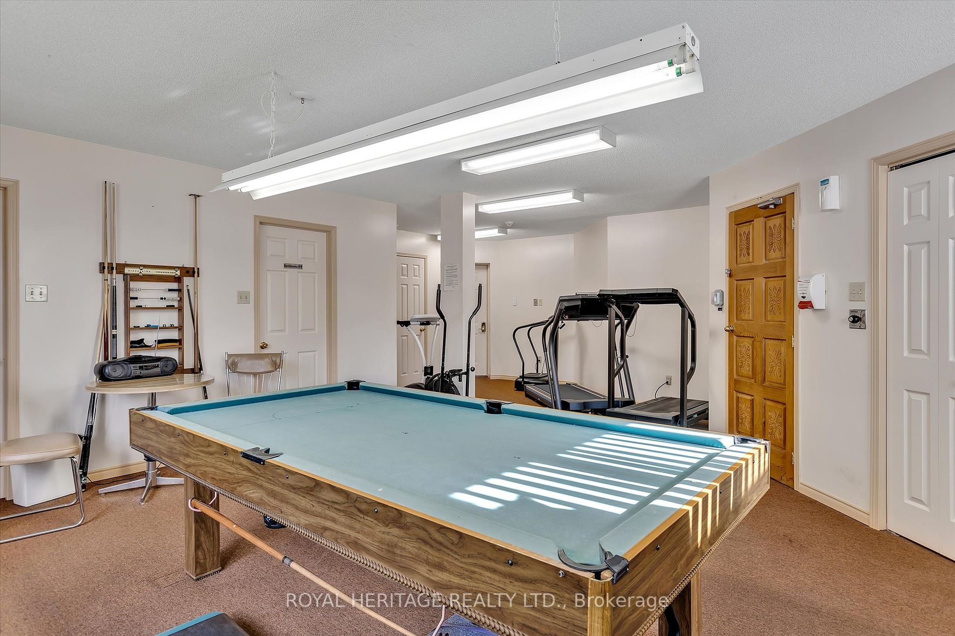 475 Parkhill Rd, #220