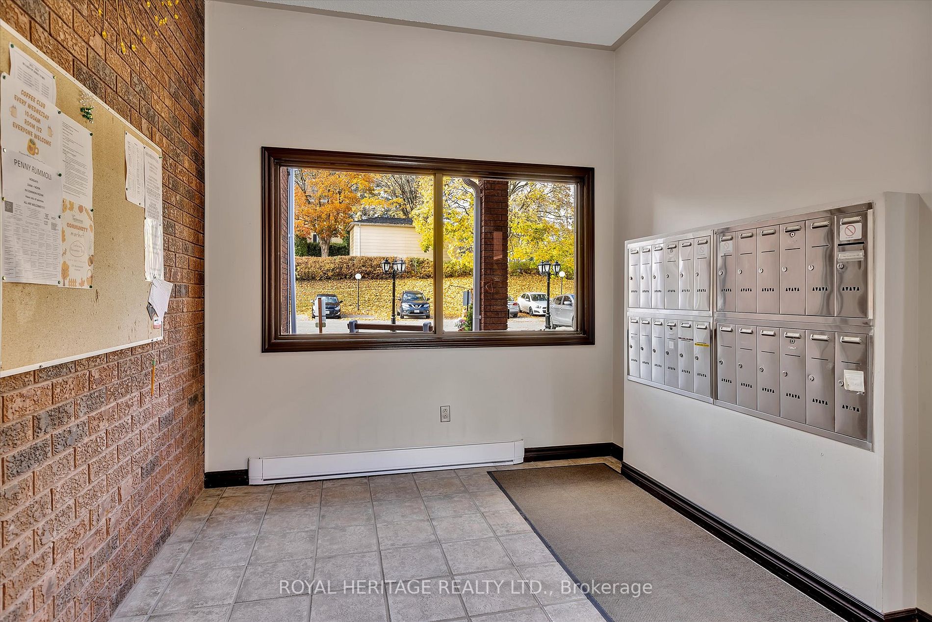 475 Parkhill Rd, #220