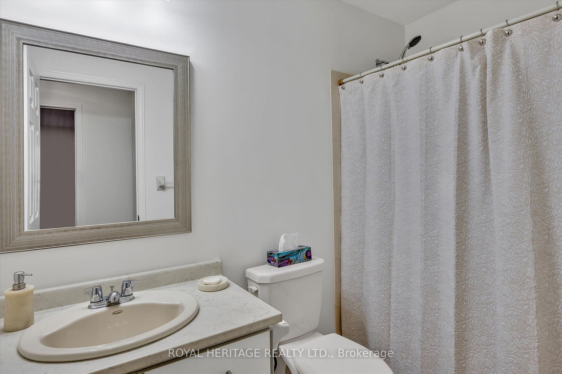 475 Parkhill Rd, #220