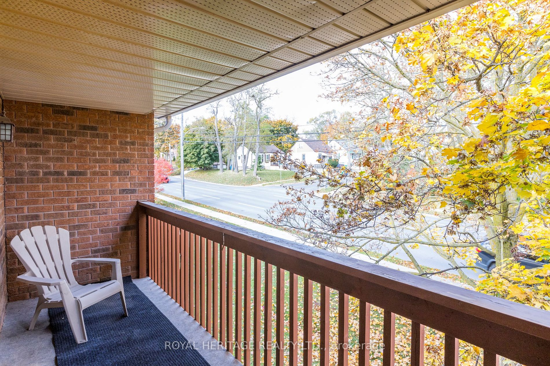 475 Parkhill Rd, #220