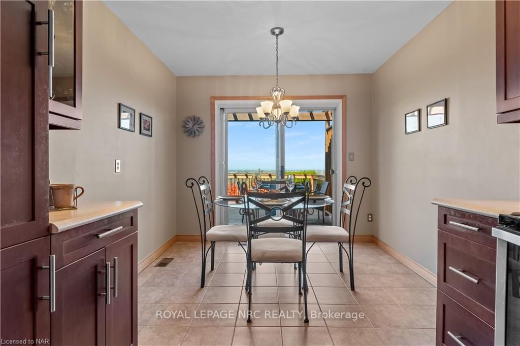 5 Alden Crt