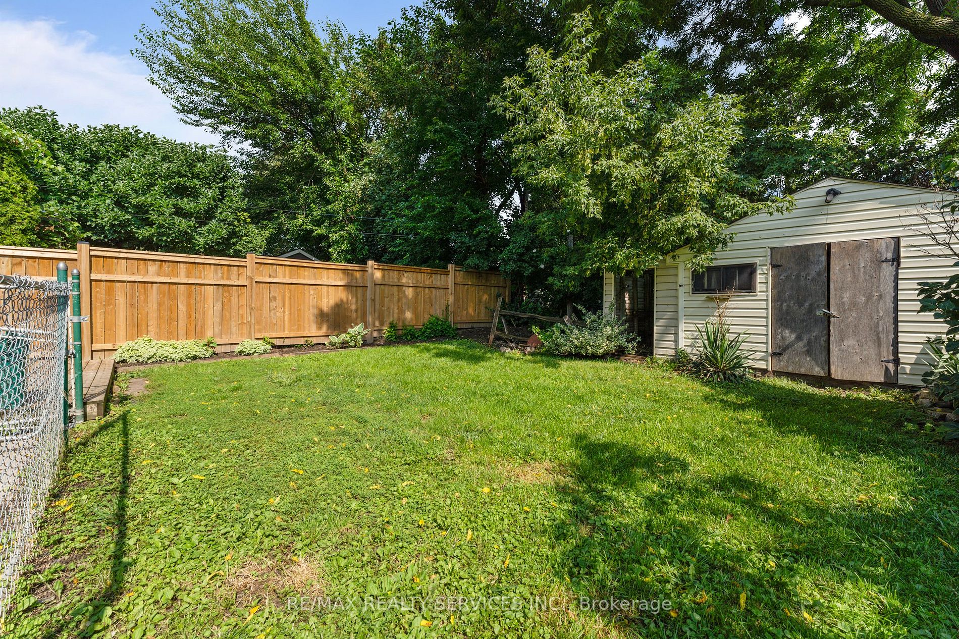 11 Herrick Ave