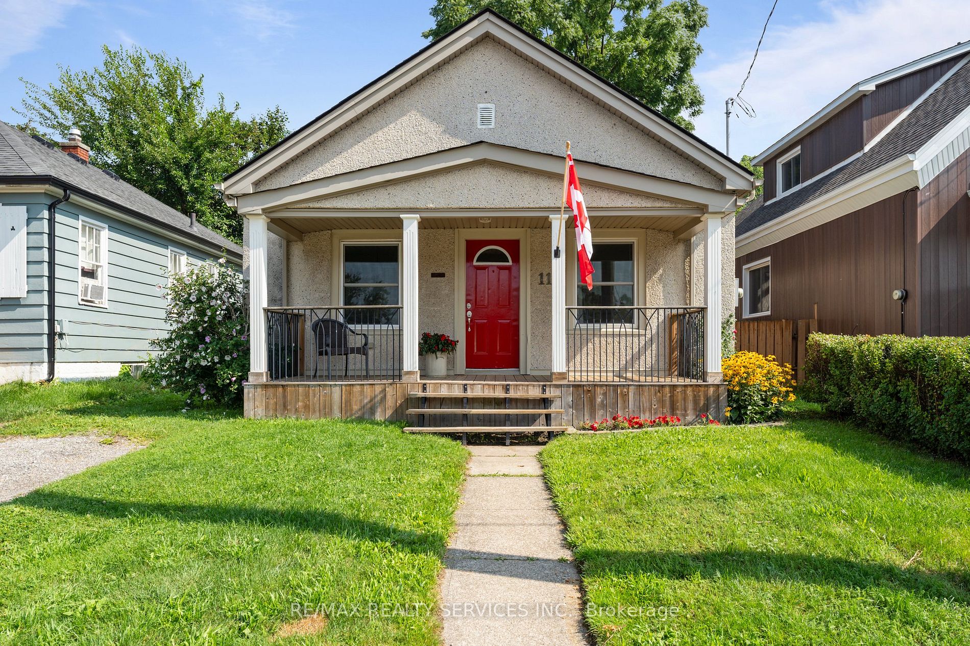 11 Herrick Ave