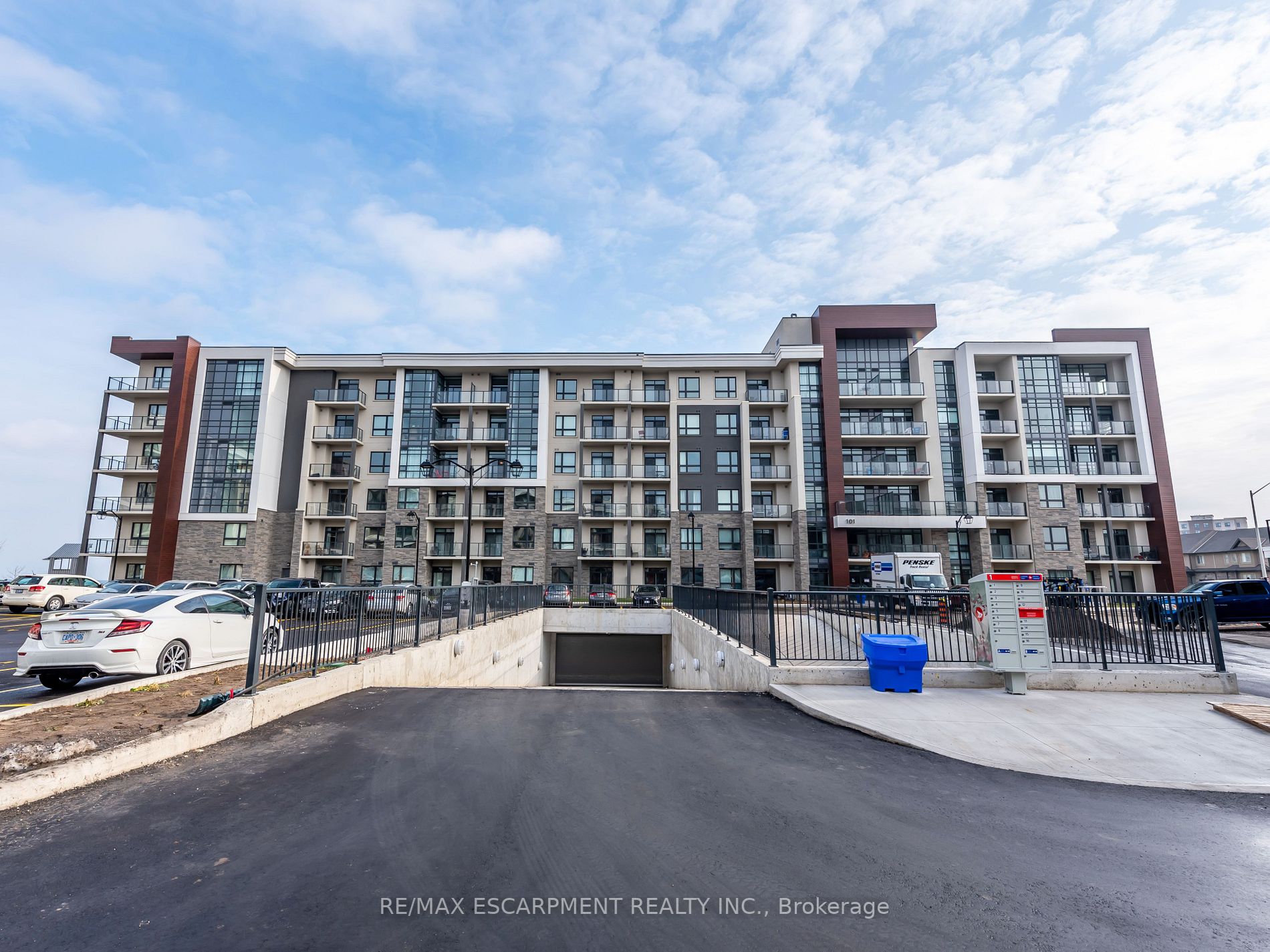 101 Shoreview Pl, #620