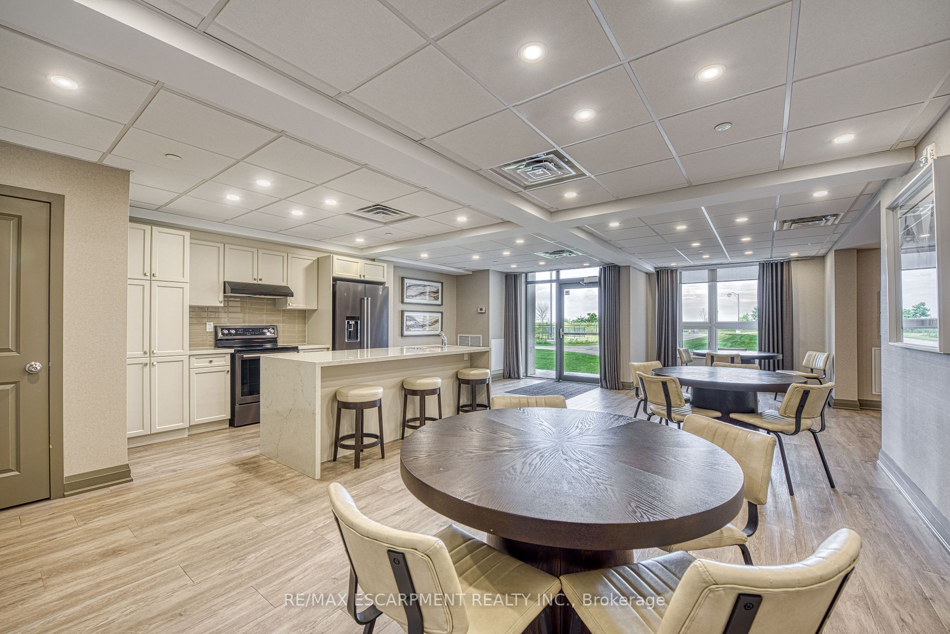 101 Shoreview Pl, #620
