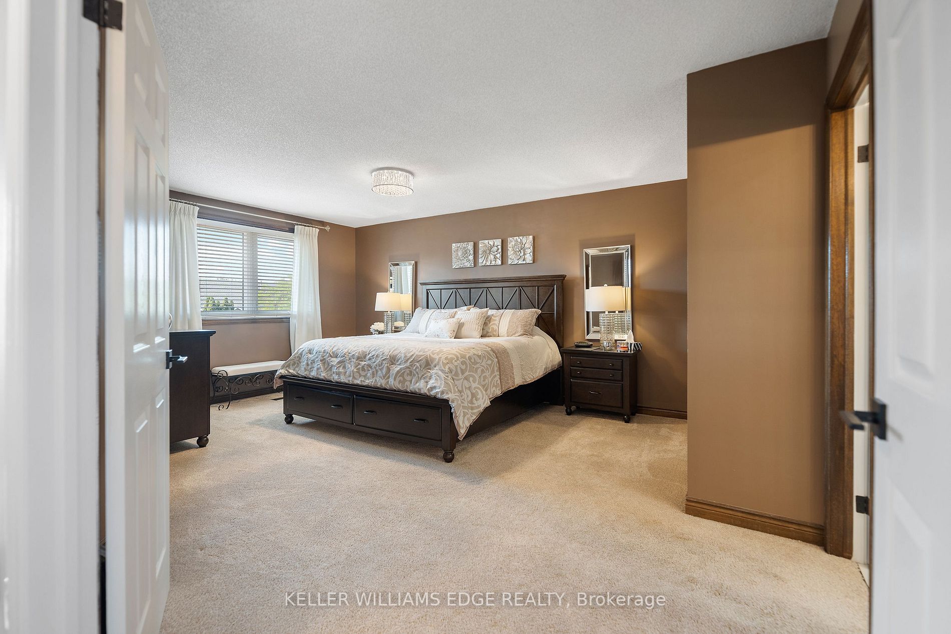 37 Napoleon Dr