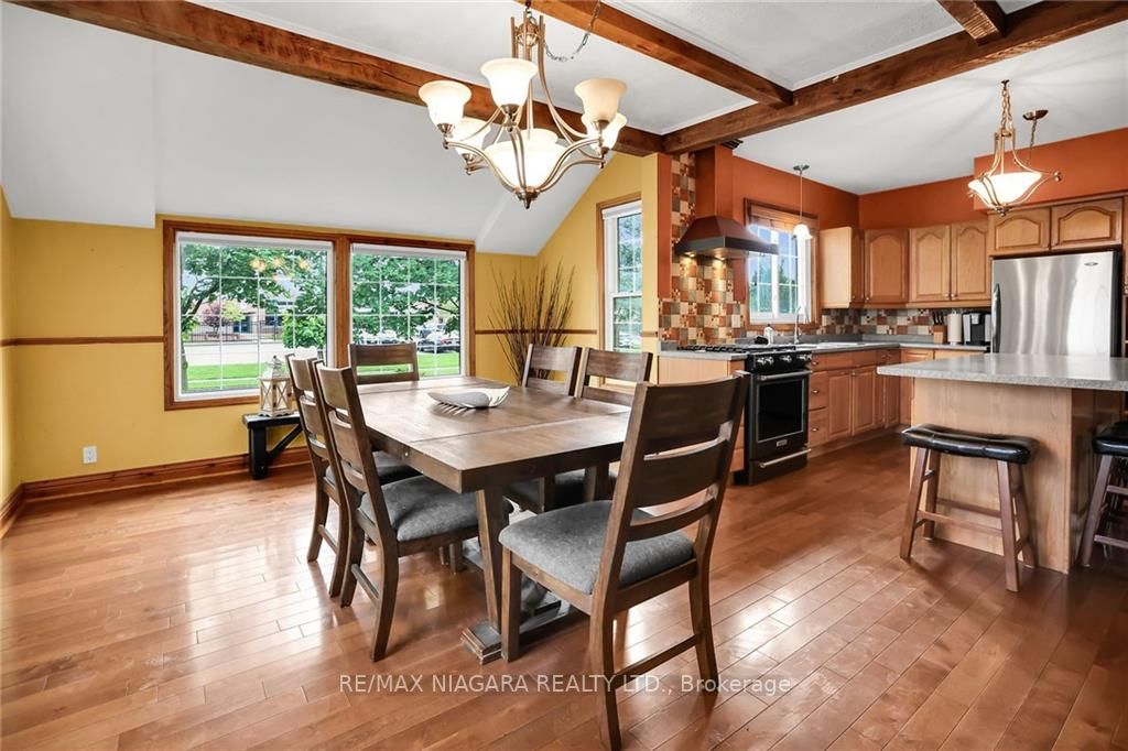 5 Wilholme Dr