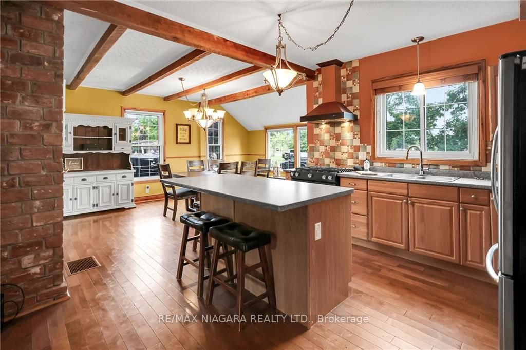 5 Wilholme Dr