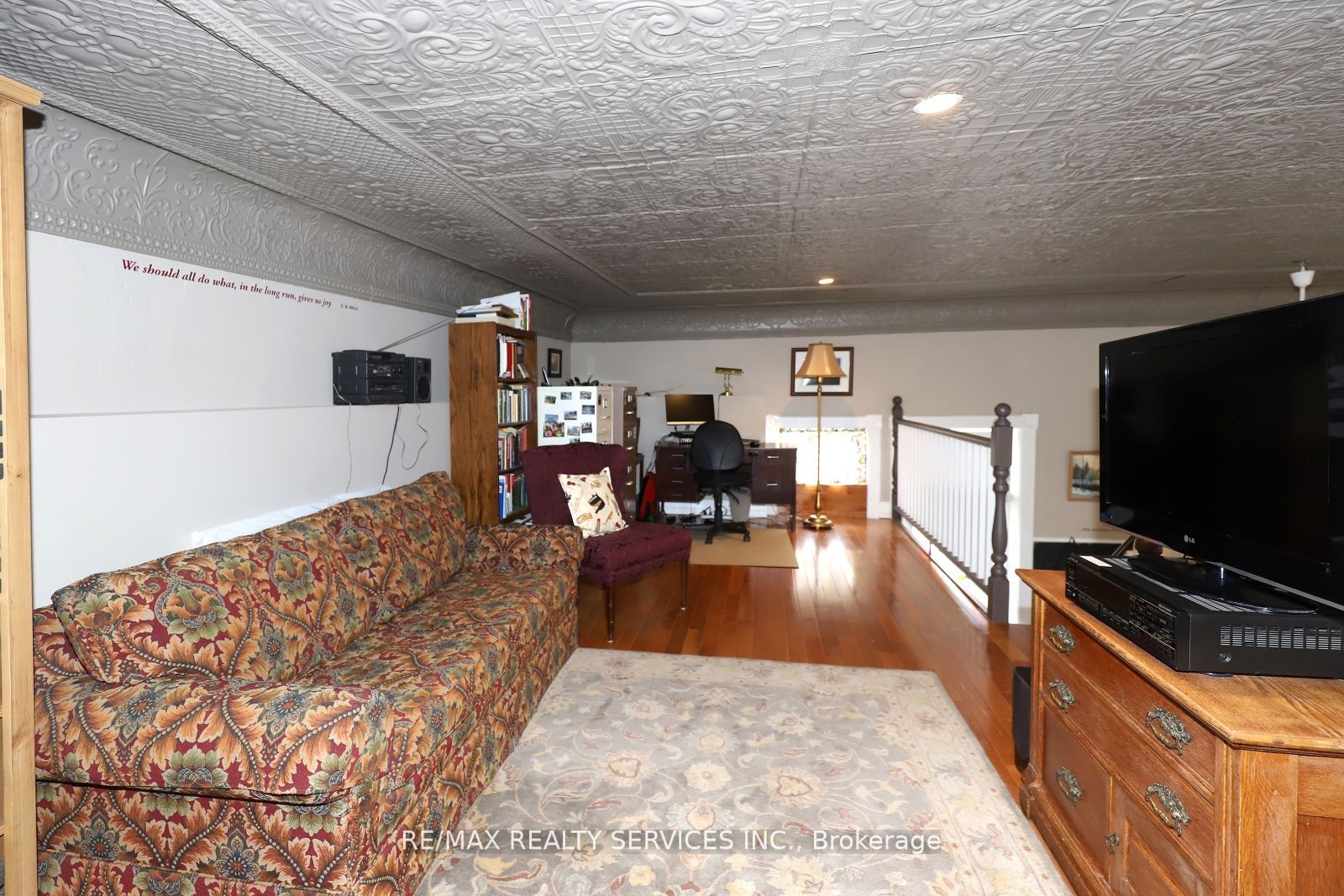 305 Hartley Rd