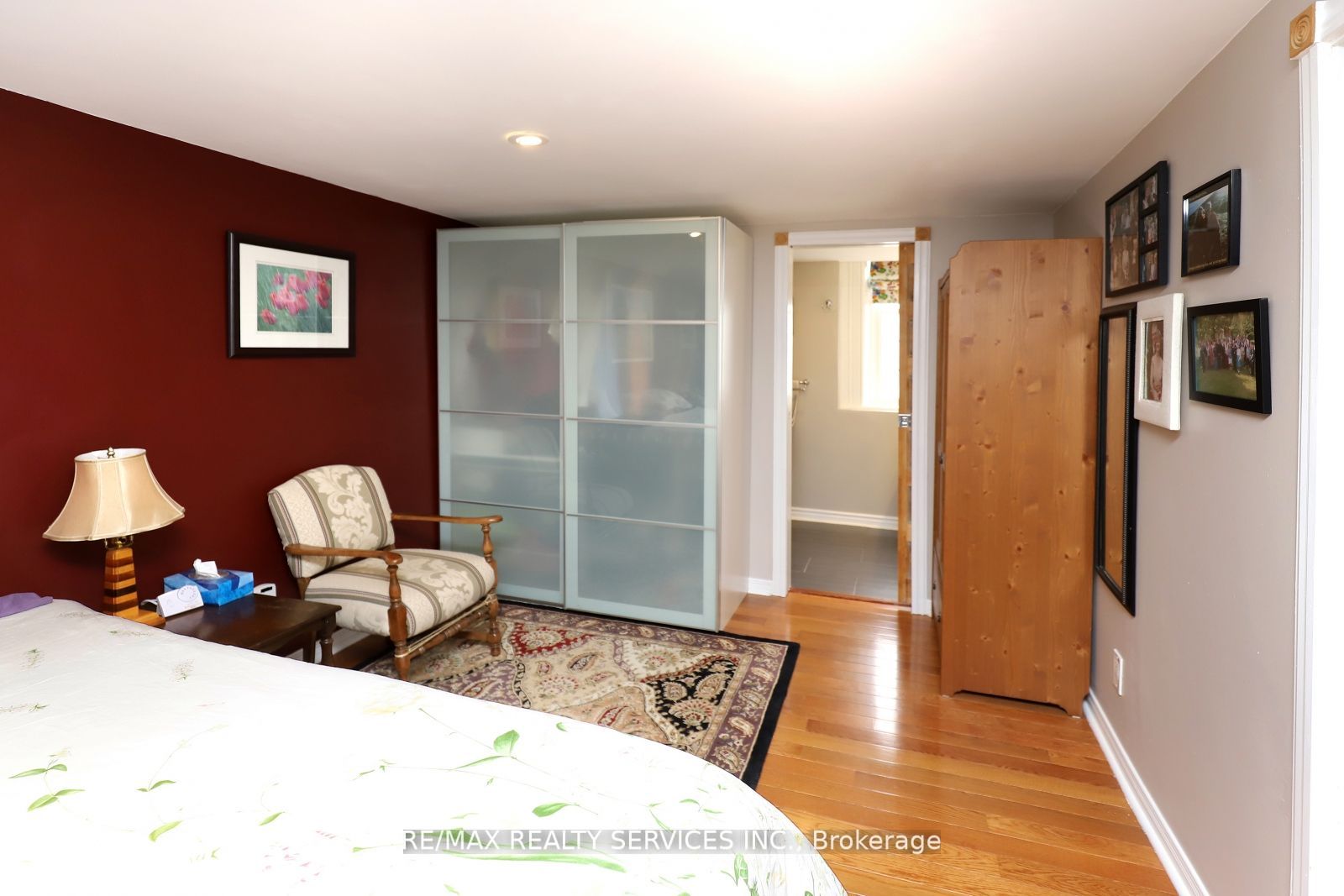 305 Hartley Rd