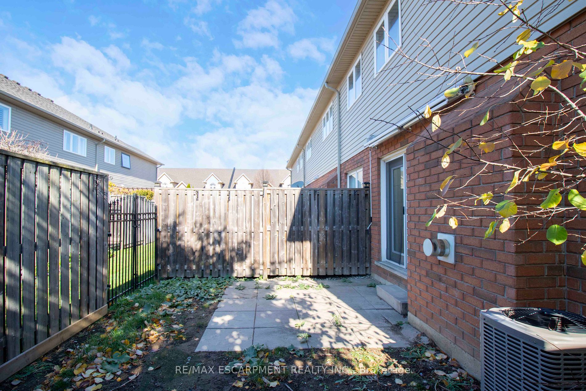 56 Geranium Ave
