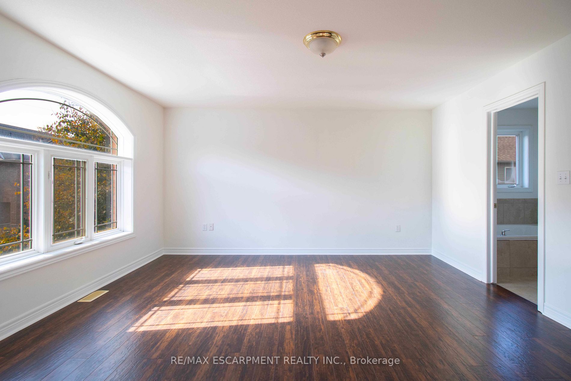 56 Geranium Ave