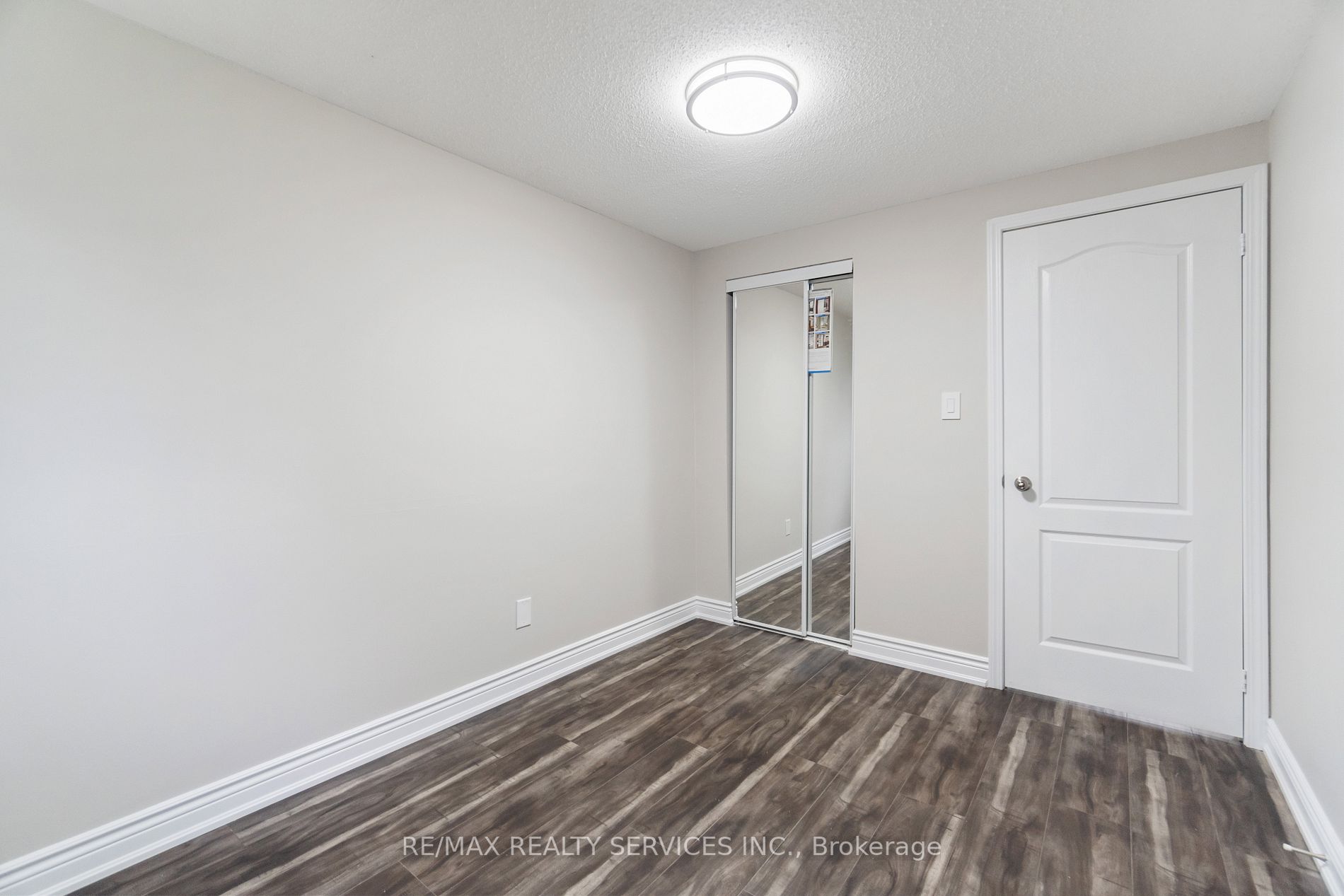 142 Cornerbrook Crescent