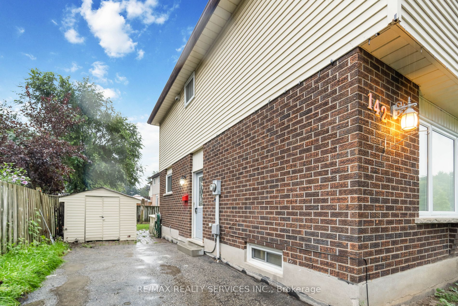 142 Cornerbrook Cres