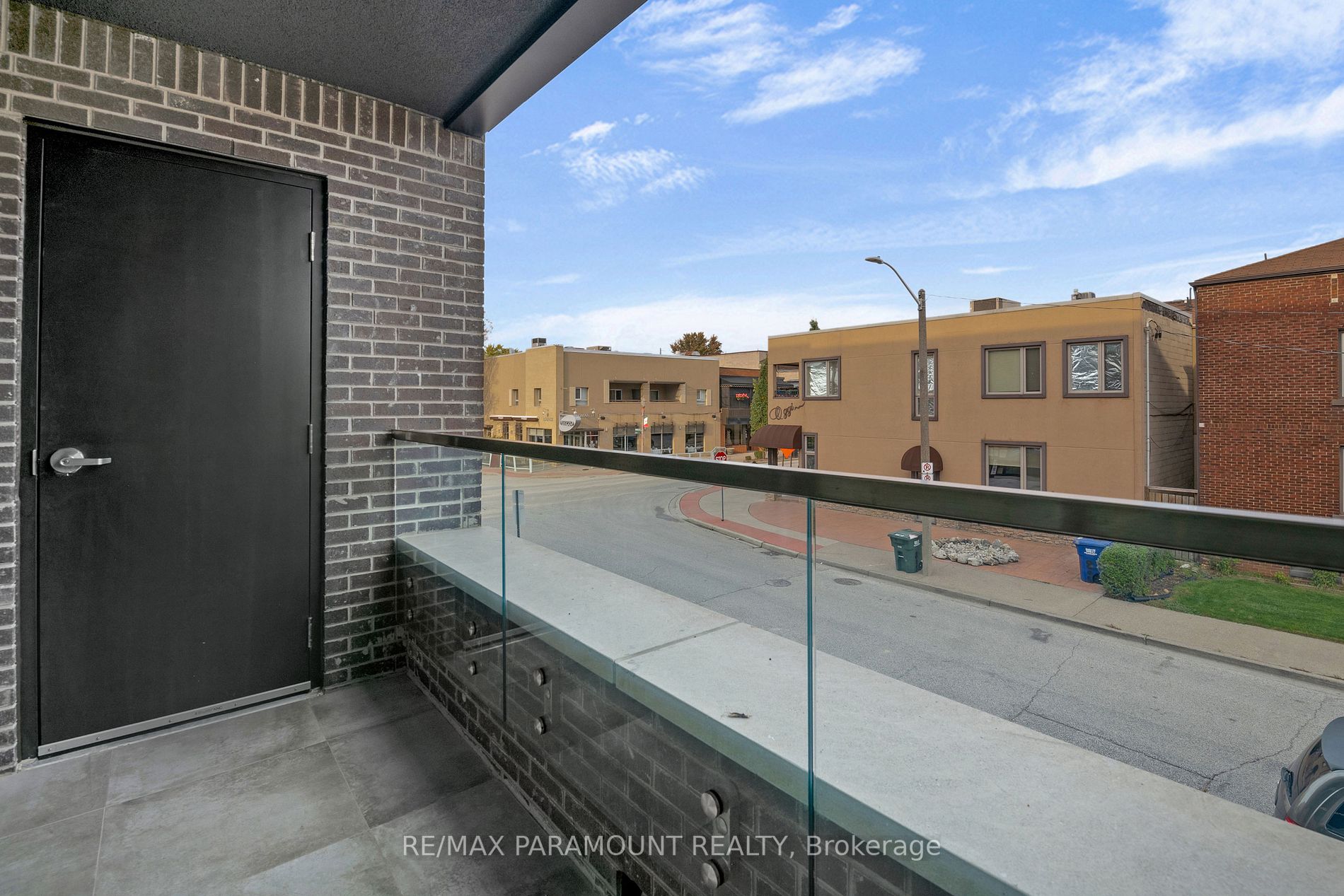 781 Erie Street E, #202