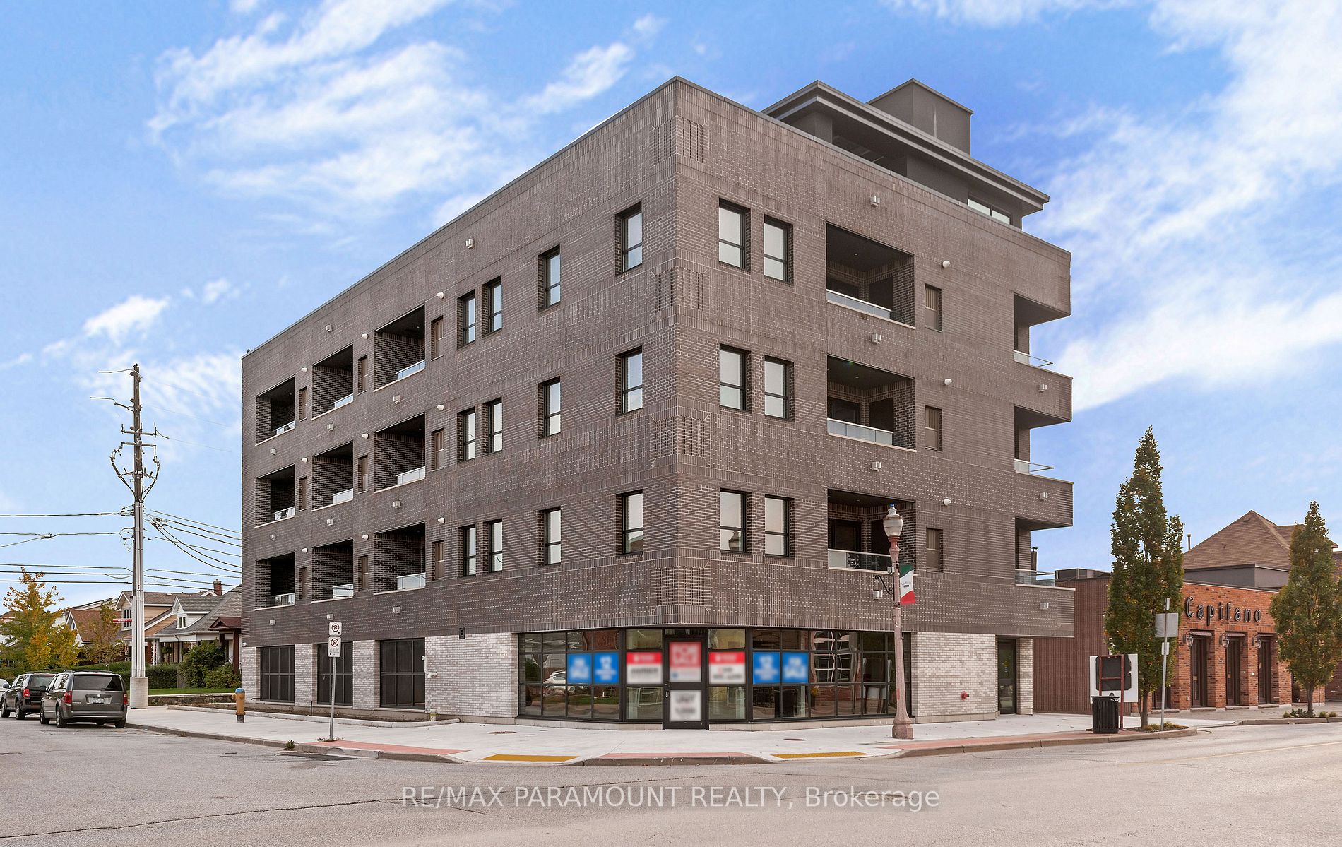781 Erie St E, #203