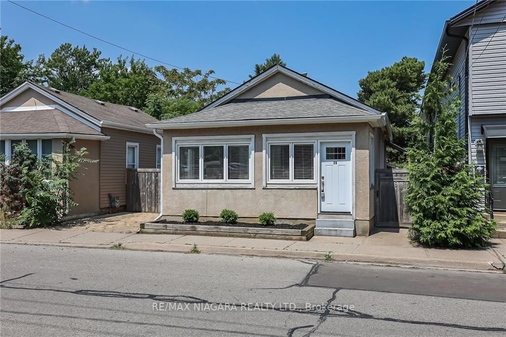 29 Raymond St