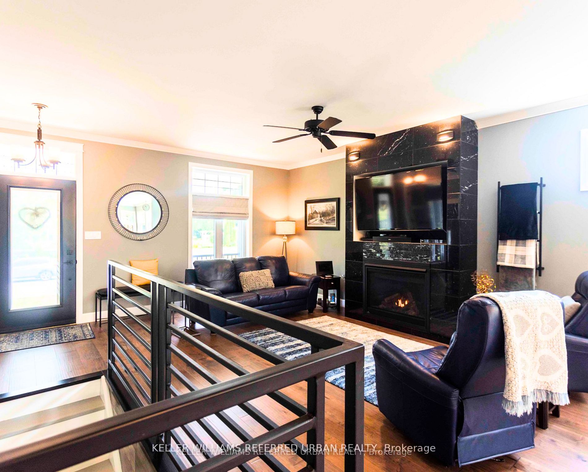 26 Elgin St S