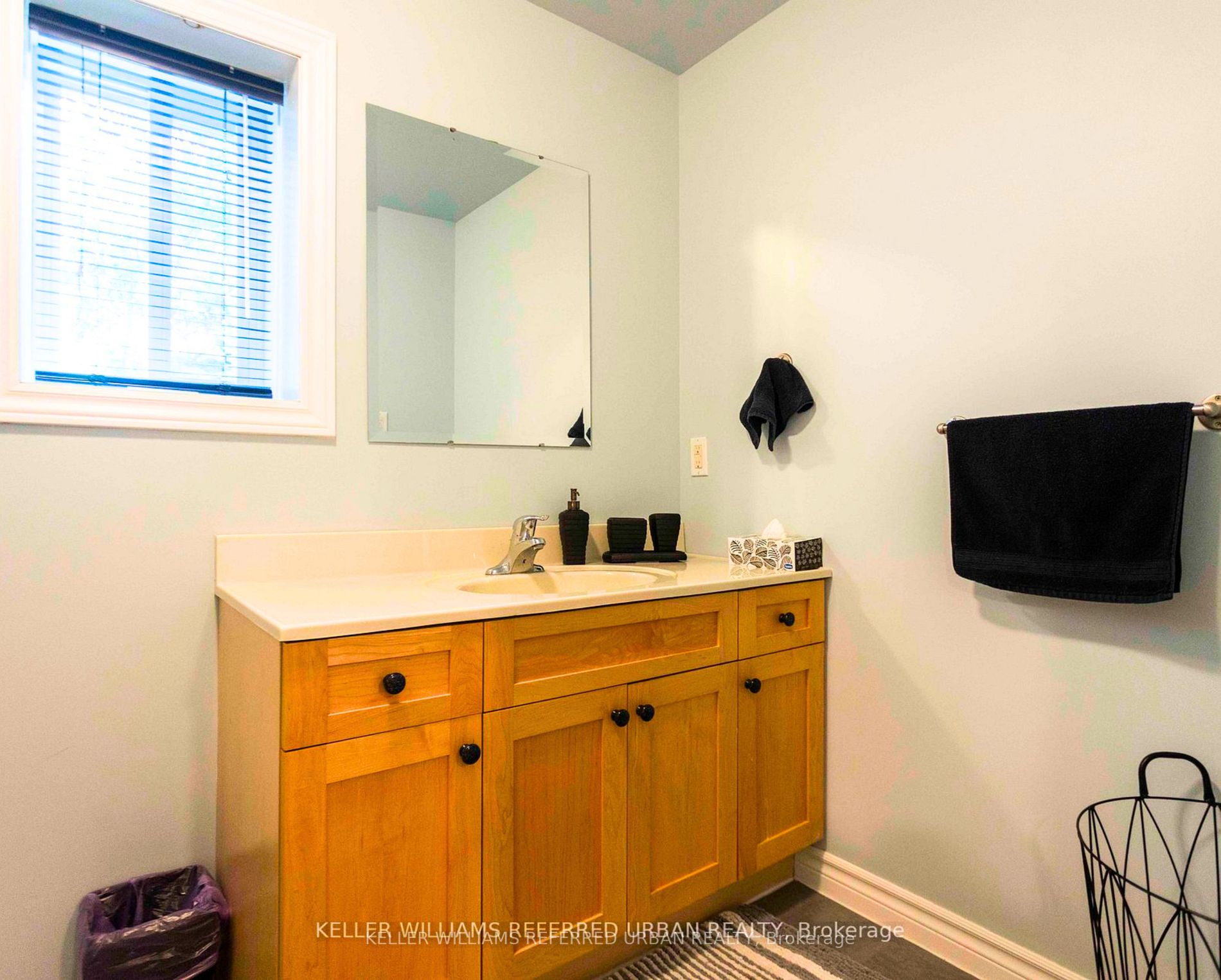 26 Elgin St S