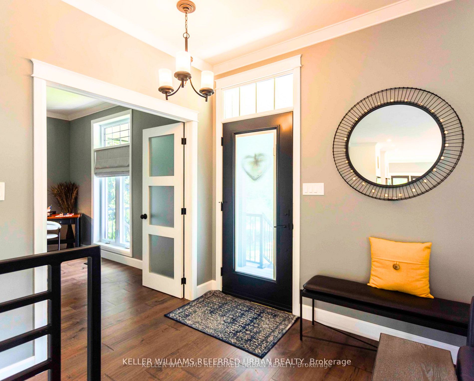 26 Elgin St S