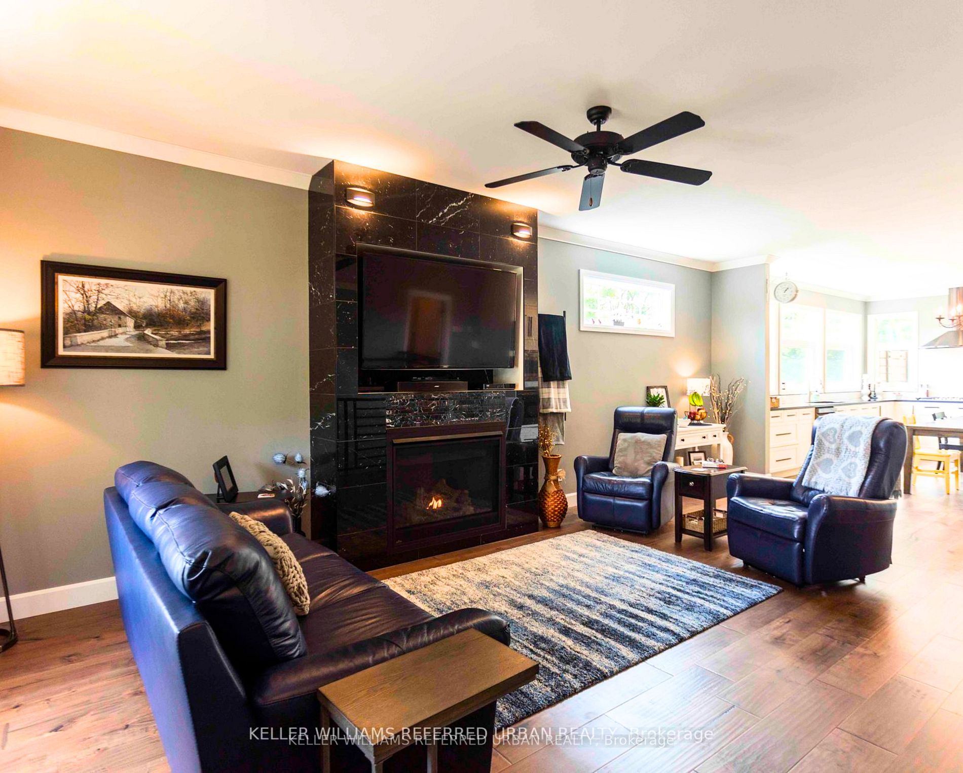 26 Elgin St S