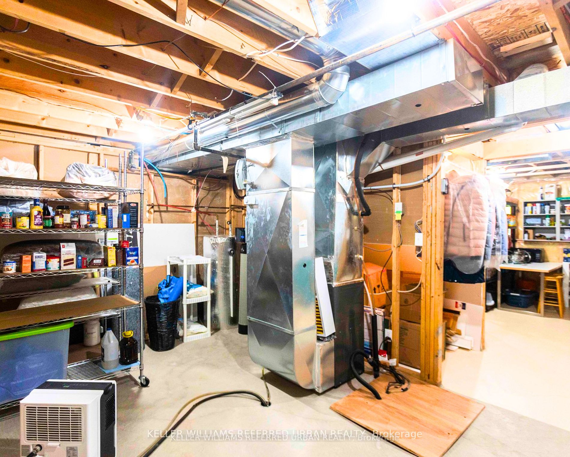 26 Elgin St S