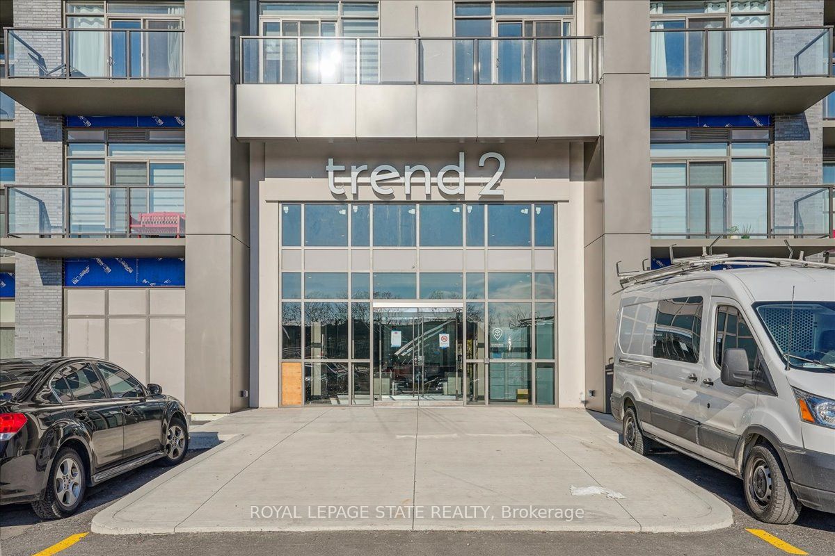 460 Dundas St E, #815
