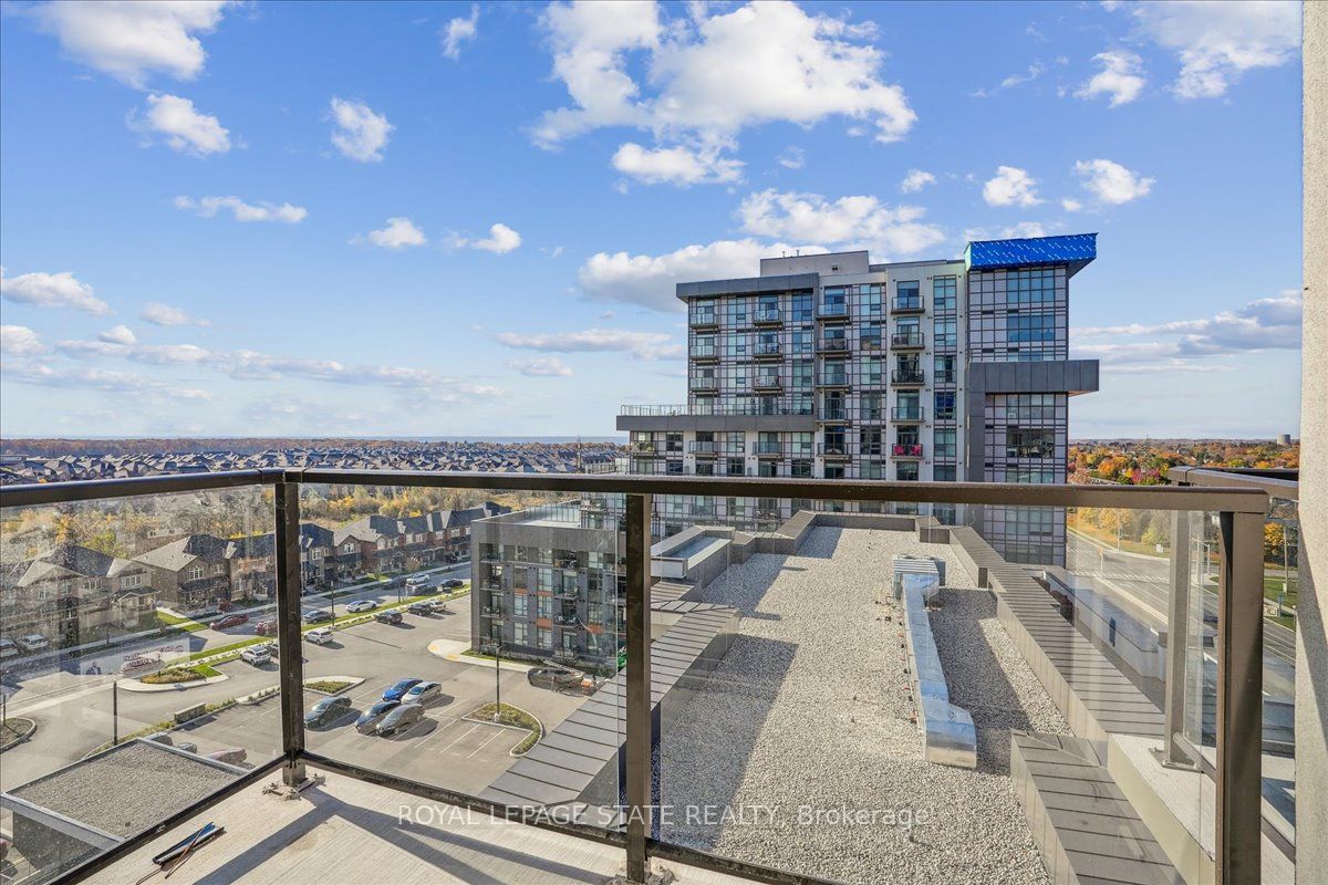 460 Dundas St E, #815
