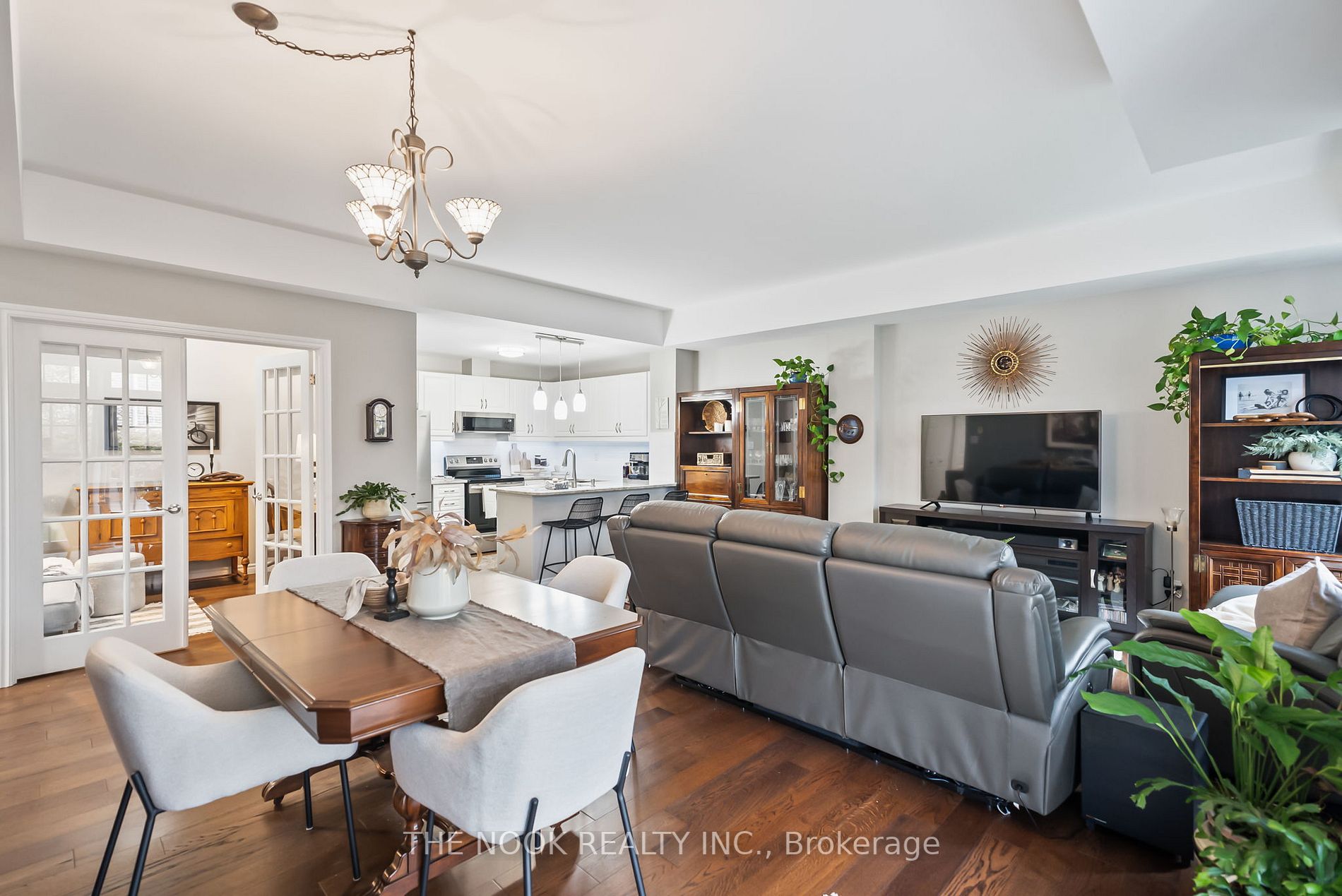 125 Third St, #106