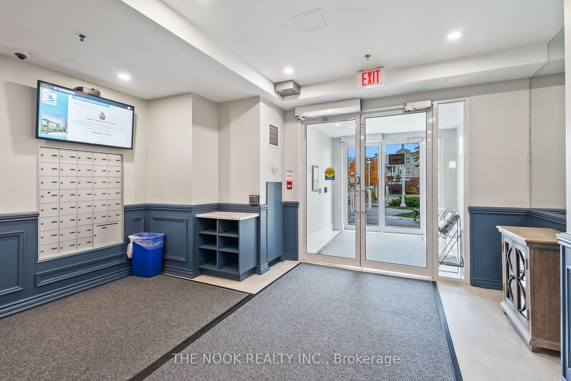 125 Third St, #106
