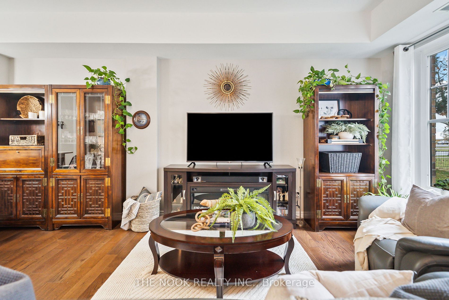 125 Third St, #106