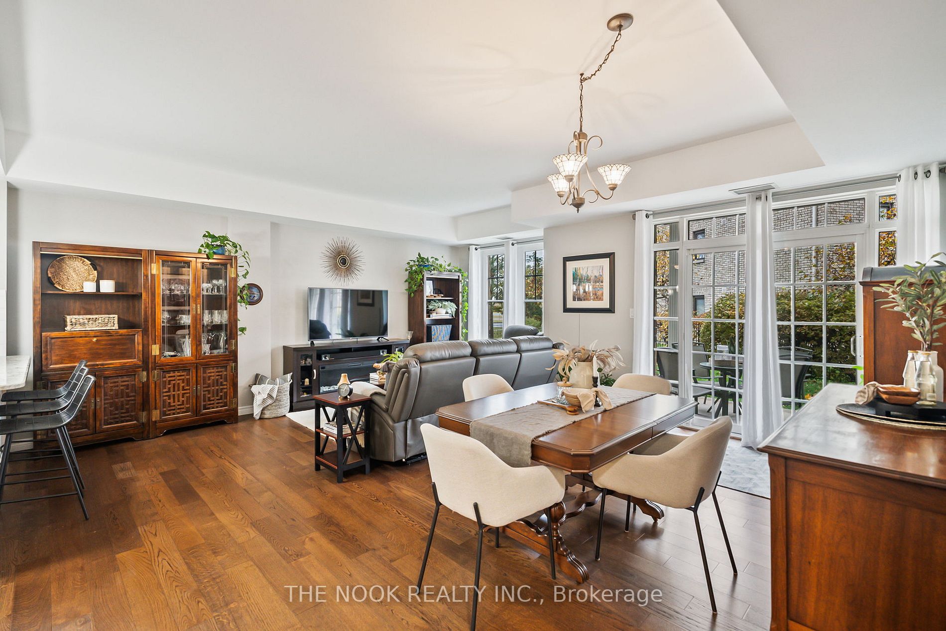 125 Third St, #106