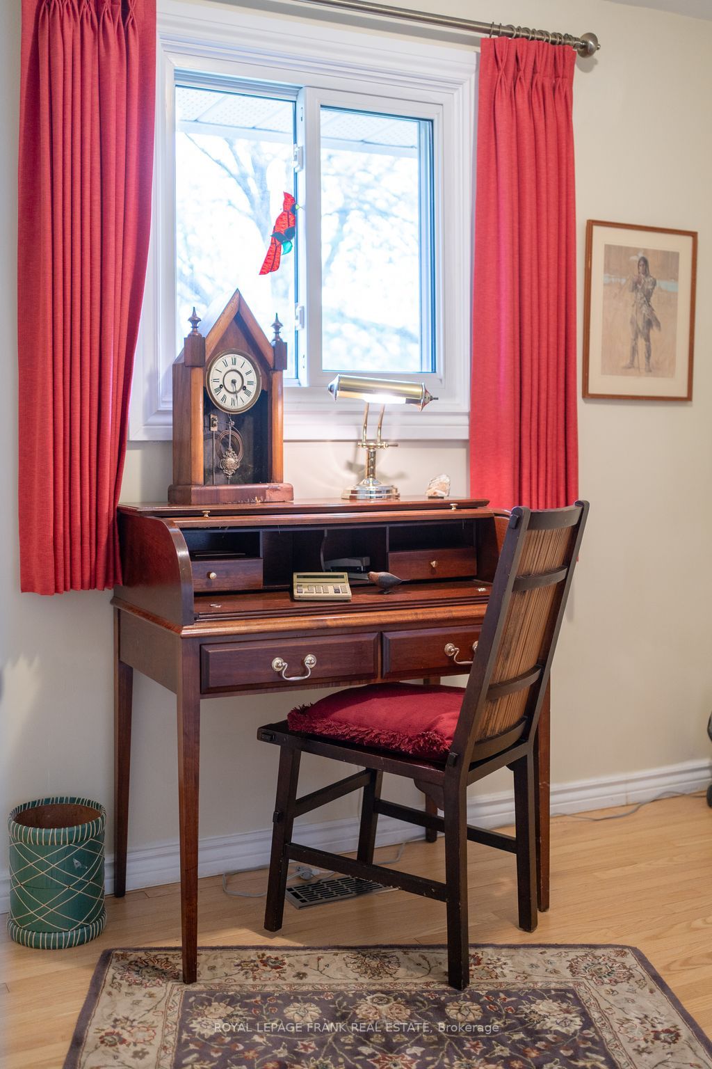 100 Colborne St W
