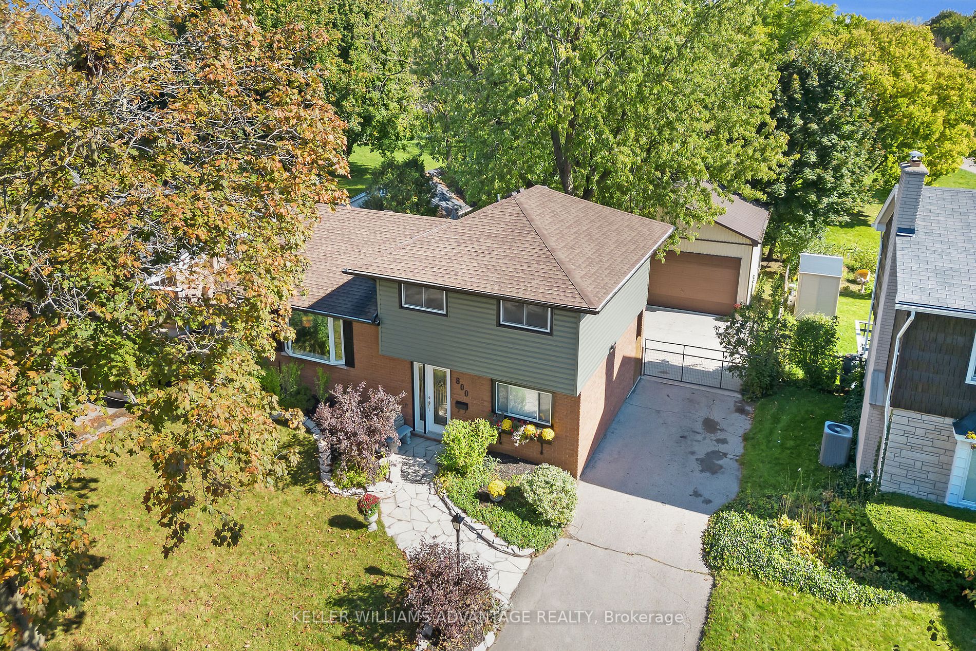 800 Dalkeith Avenue