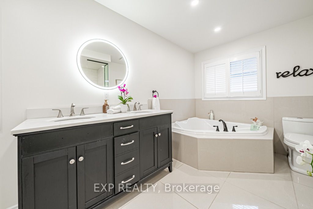 47 Richmond Cres