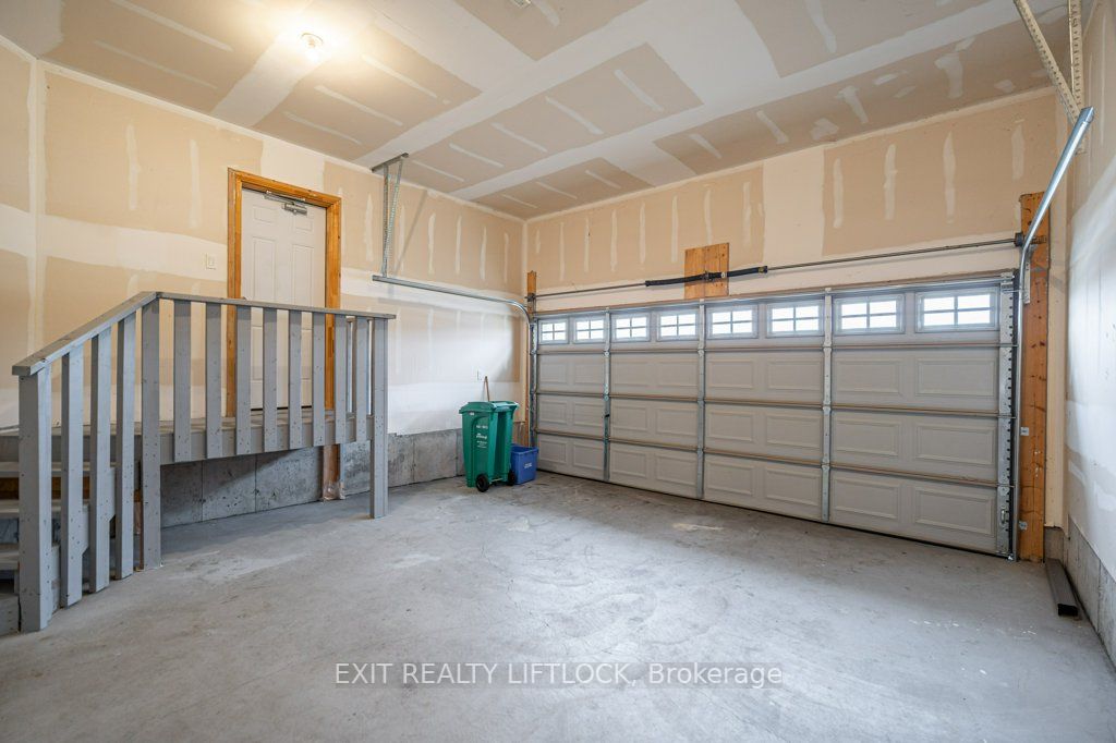 1100 Avery Ave