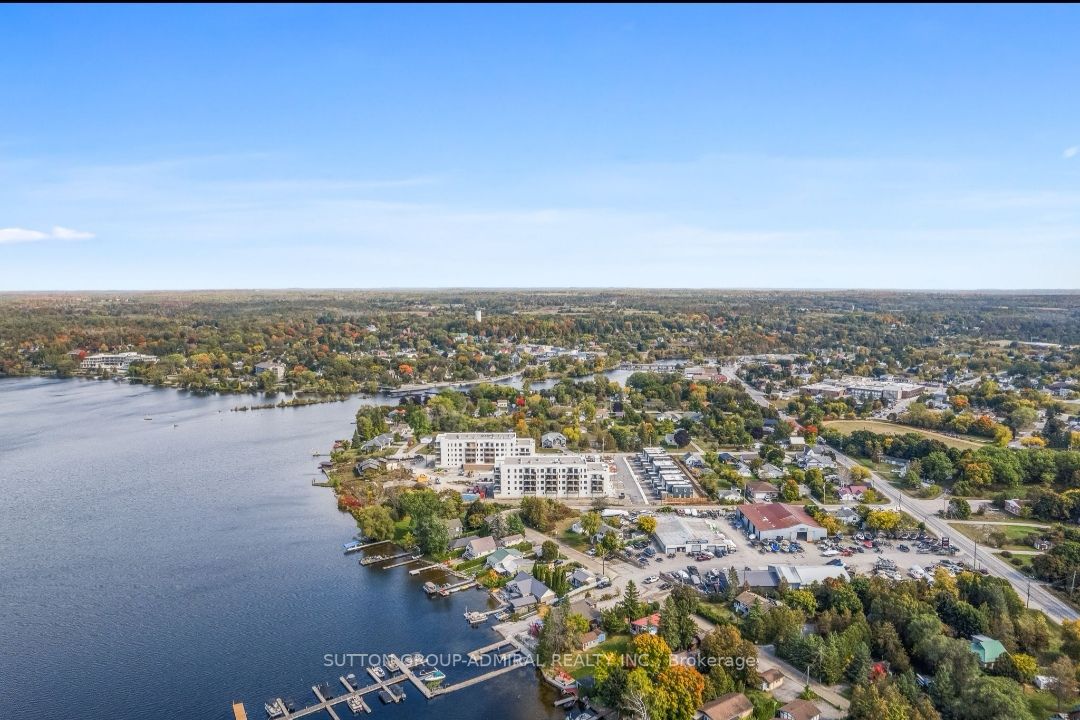 19 West St S, #206