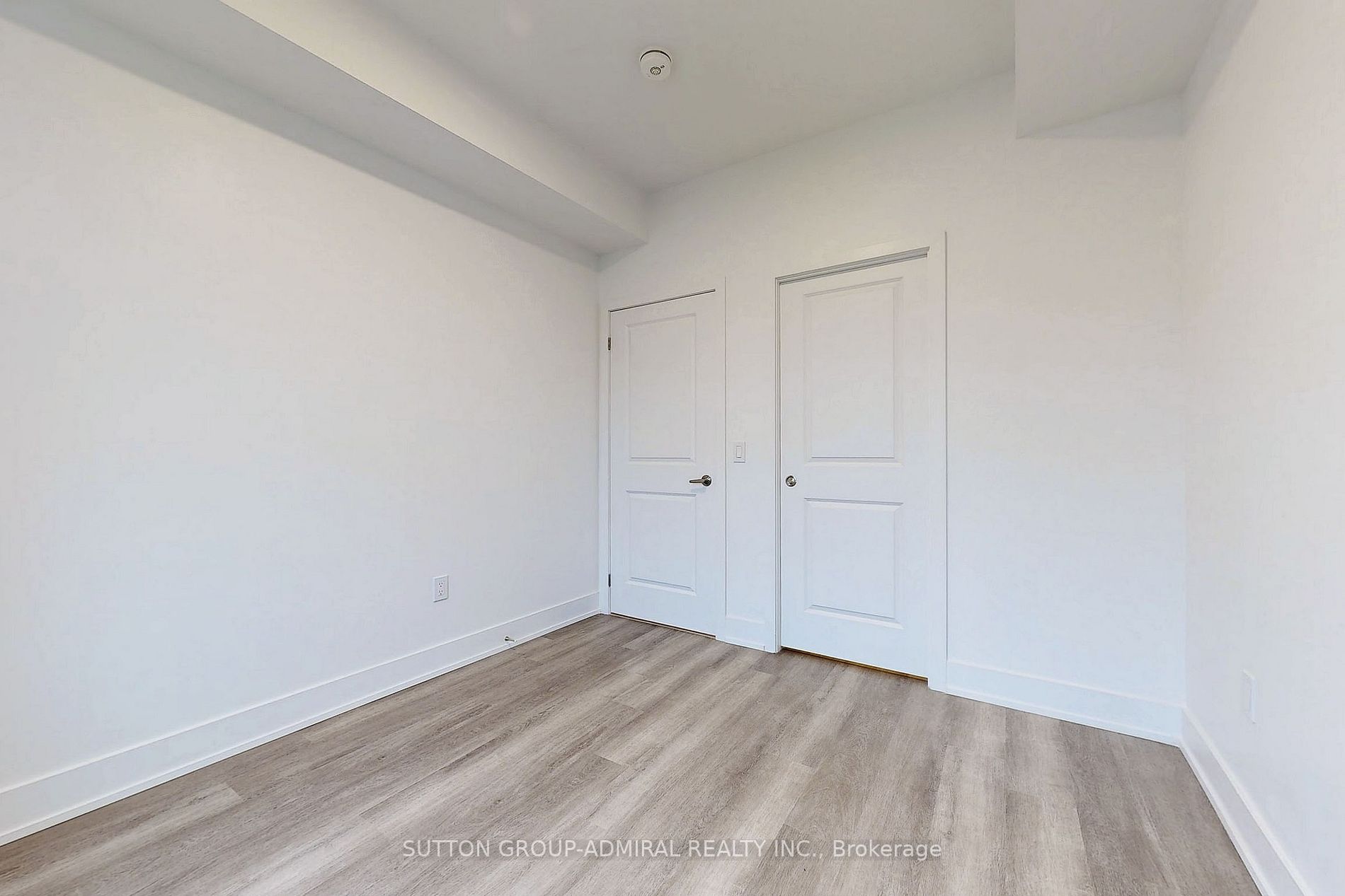 19 West St S, #206