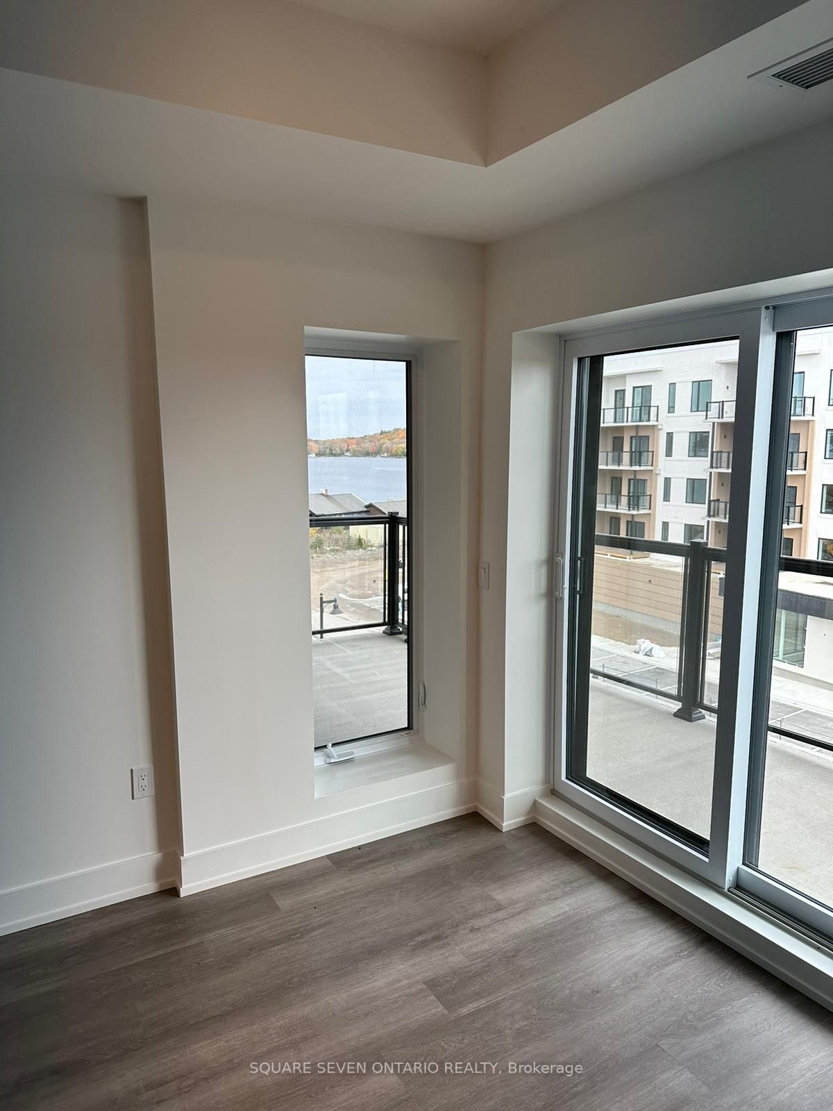 19A West St N, #405