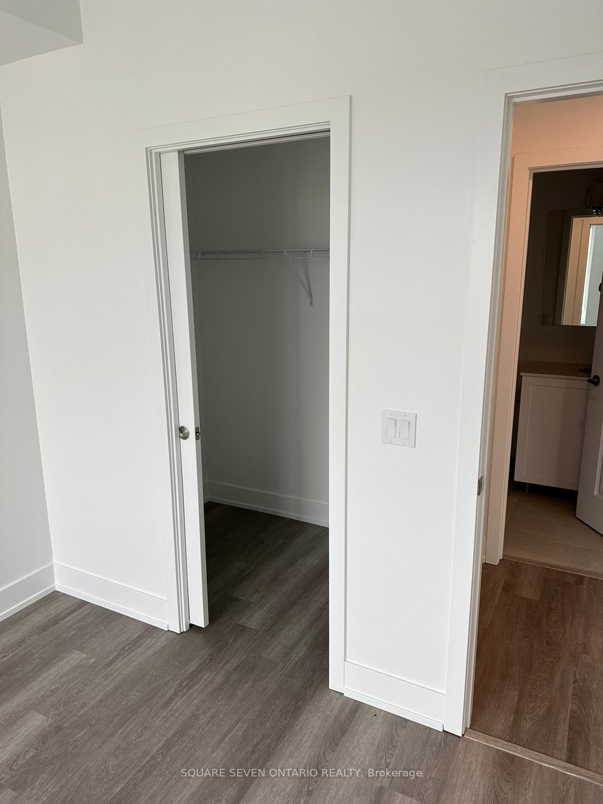 19A West St N, #405
