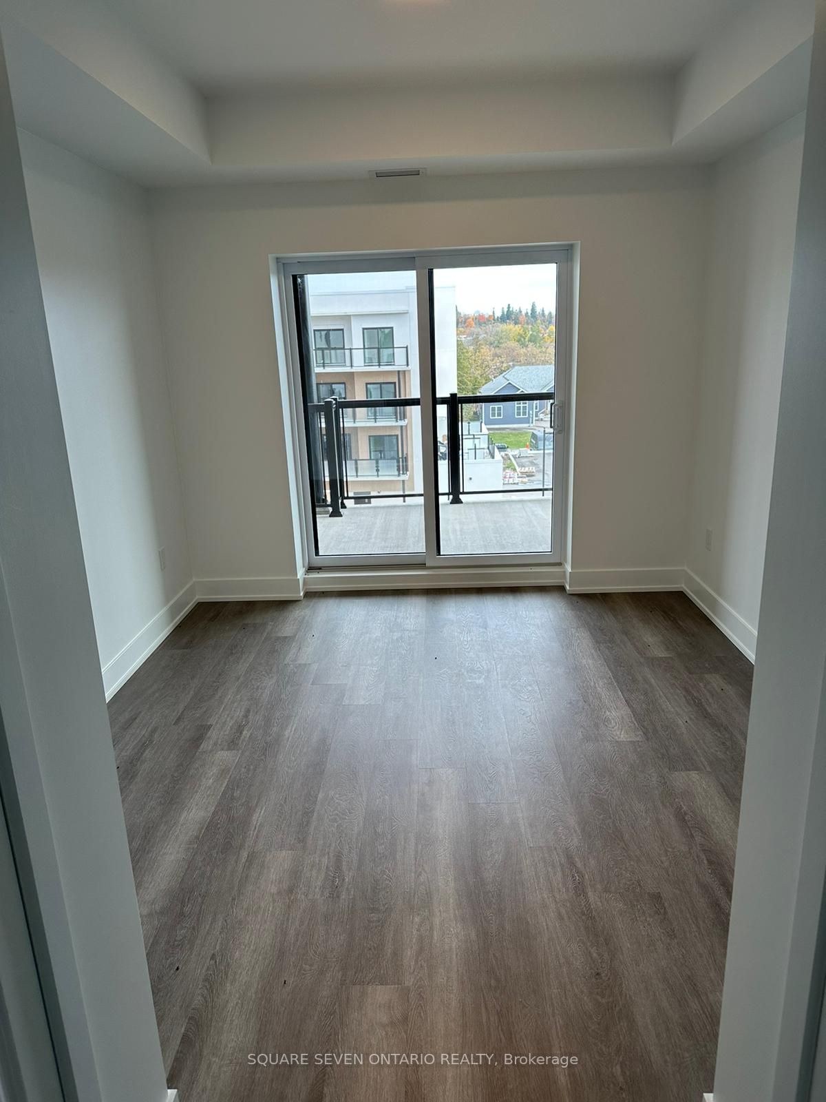 19A West St N, #405