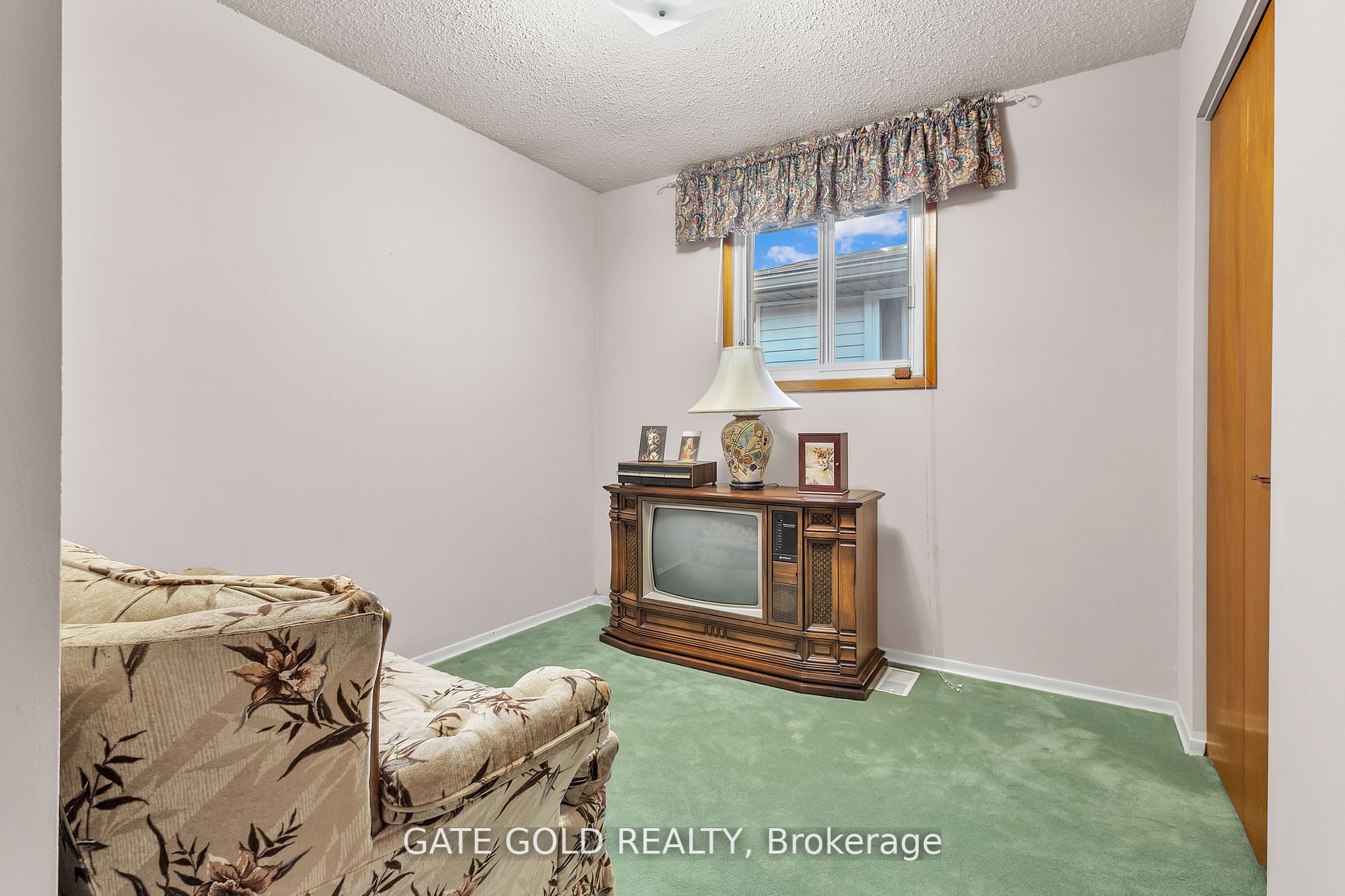 12 Fonthill Rd