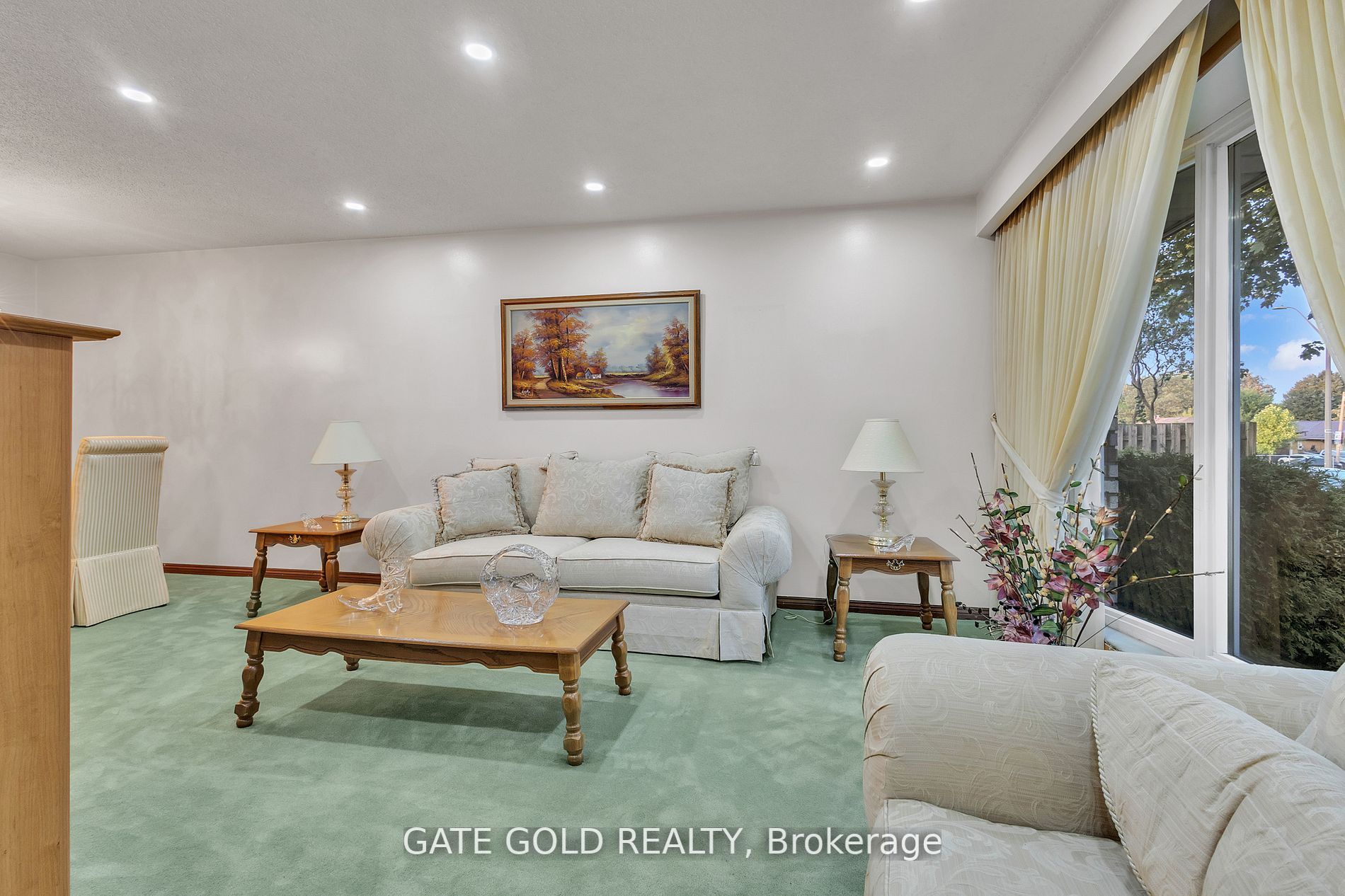 12 Fonthill Rd