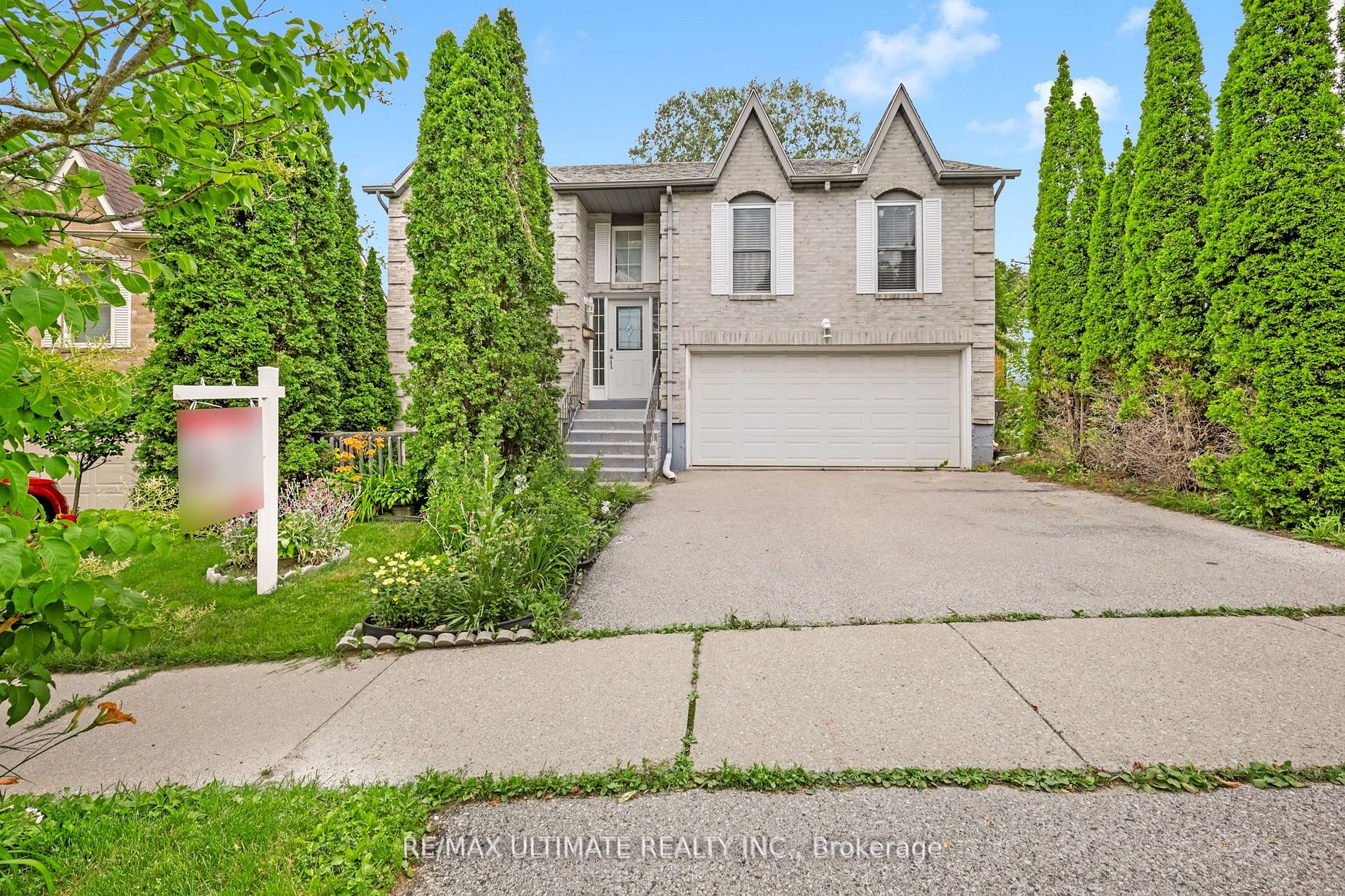 17 Evergreen Crt