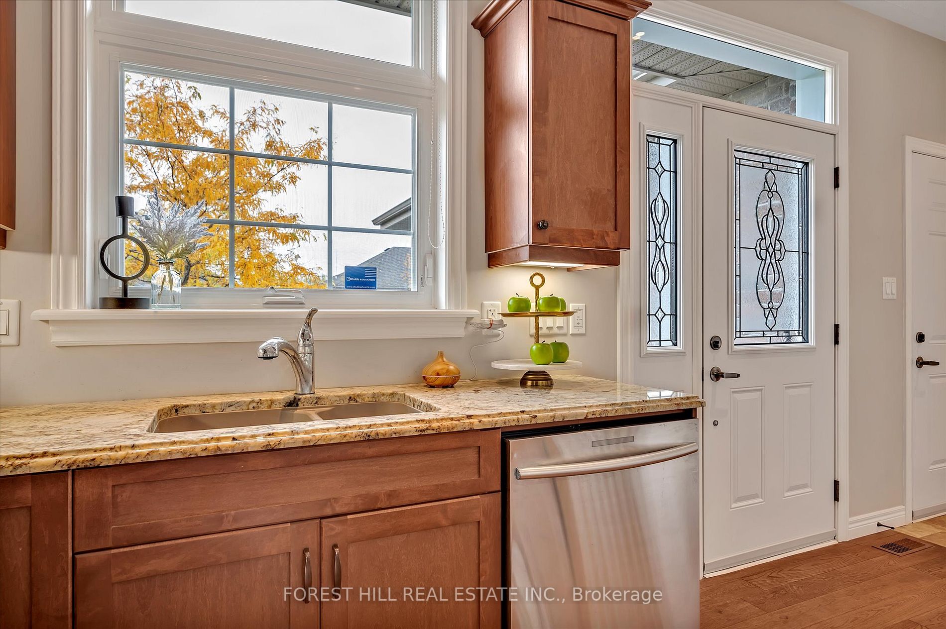 301 Carnegie Ave, #144