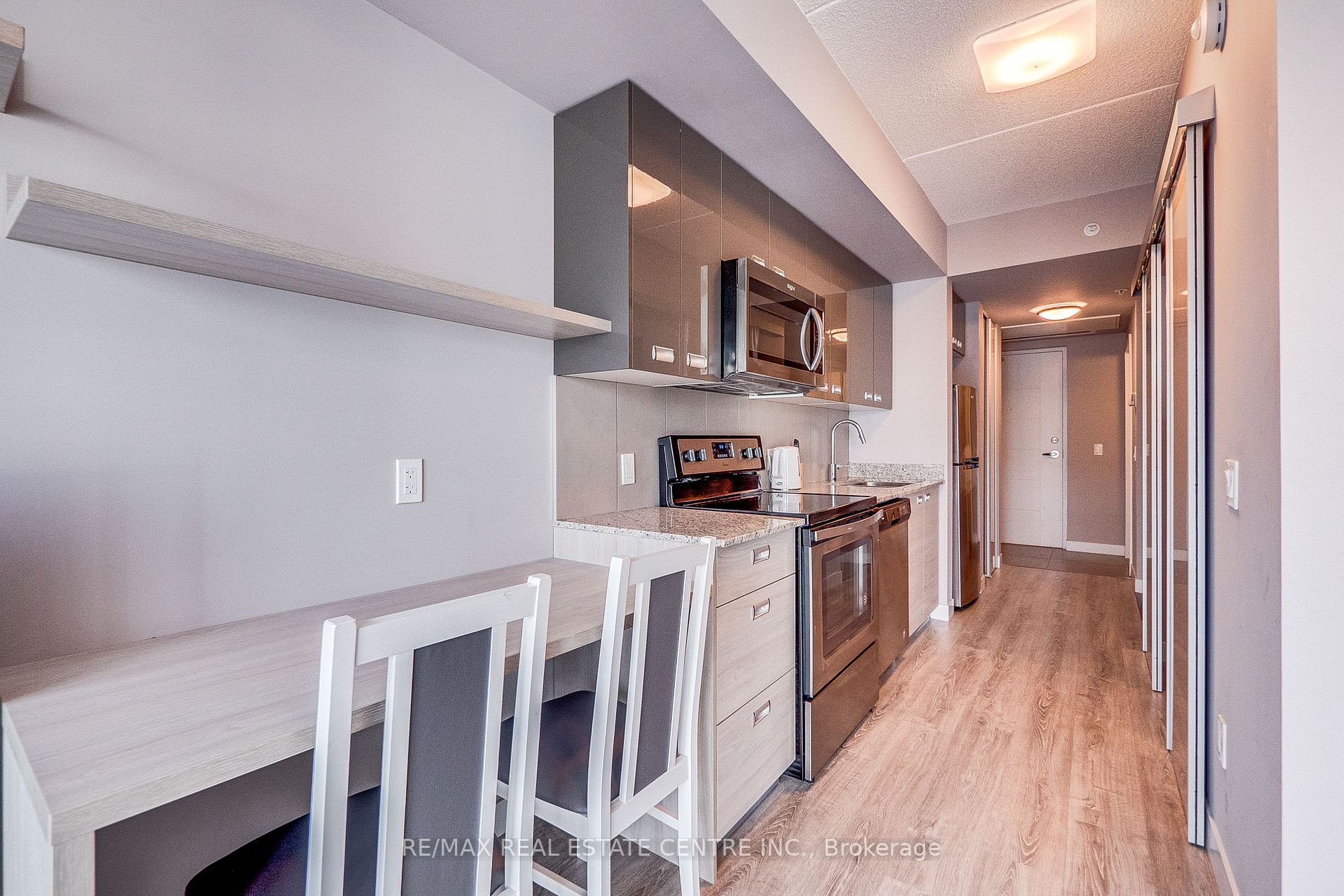 250 Albert St, #504