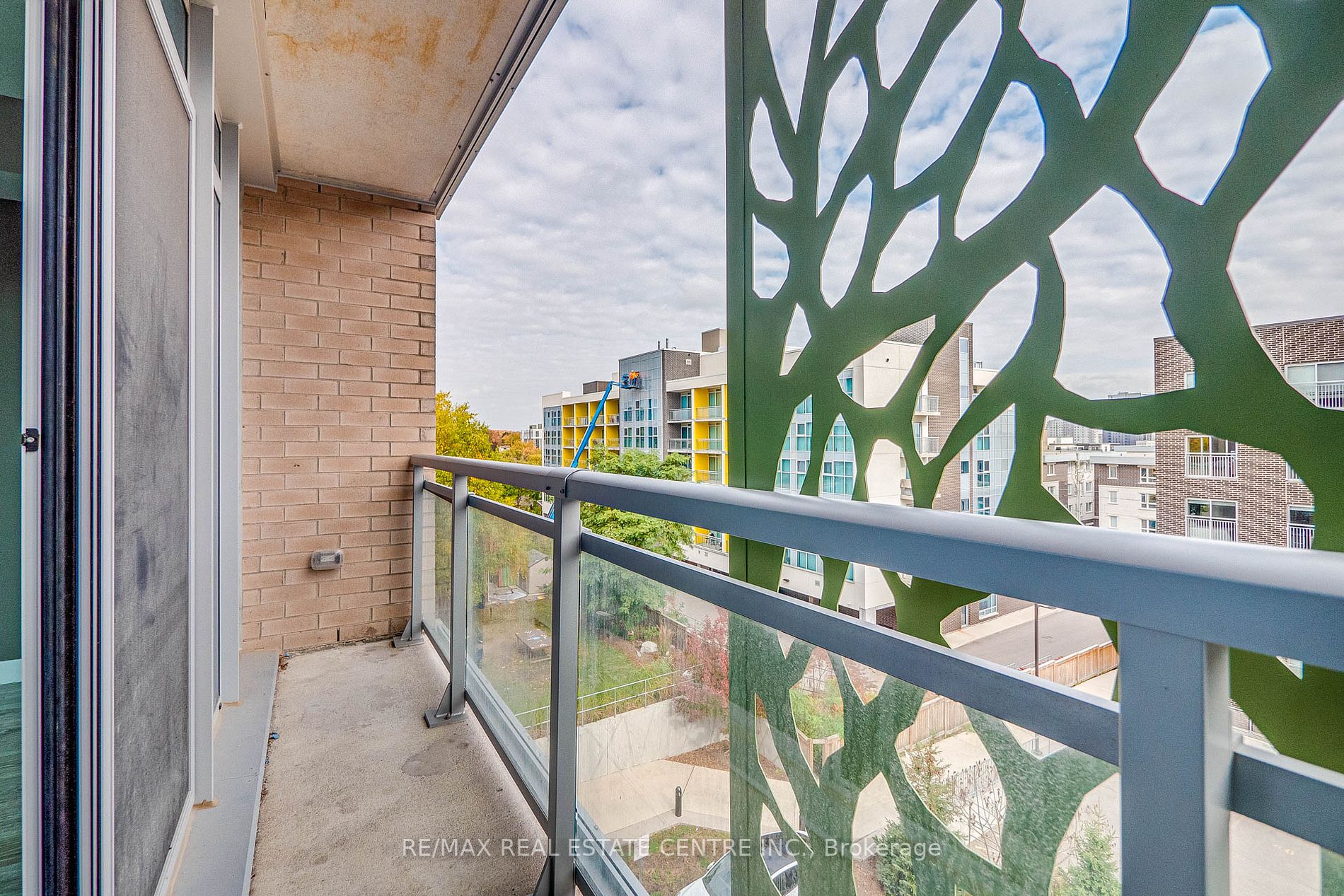 250 Albert St, #504