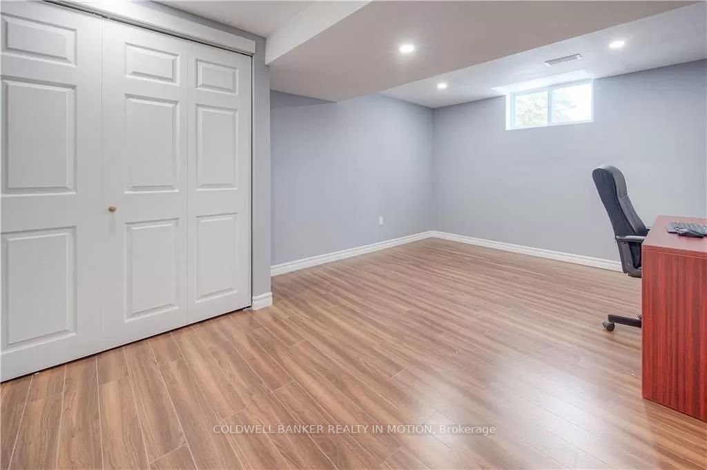 162 Carter Cres